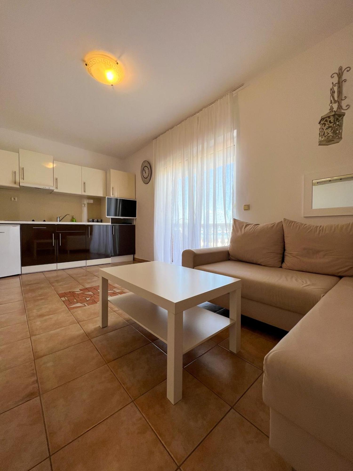 Apartments Villa Klaudia - Adults Only Crikvenica Kültér fotó